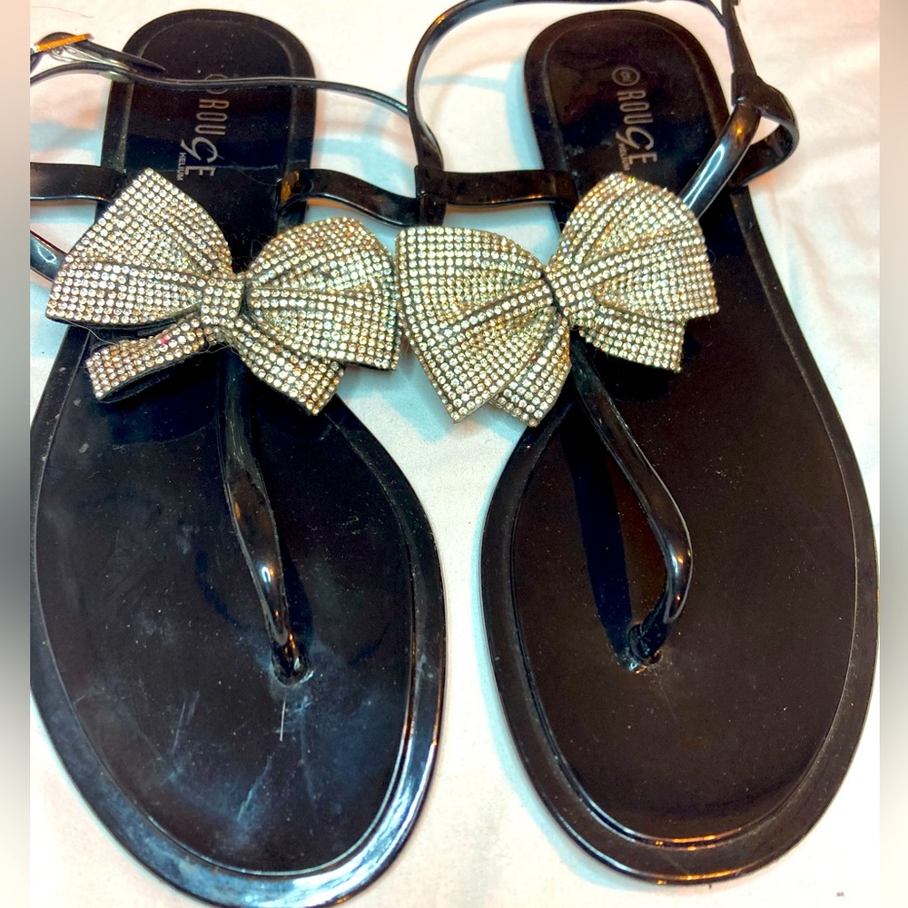 Women’s black flat sandals with faux diamond bow detail size 40 by Rogue